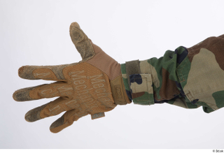  Photos Casey Schneider Army Dry Fire Suit Uniform type M 81 belt gloves hand 0006.jpg